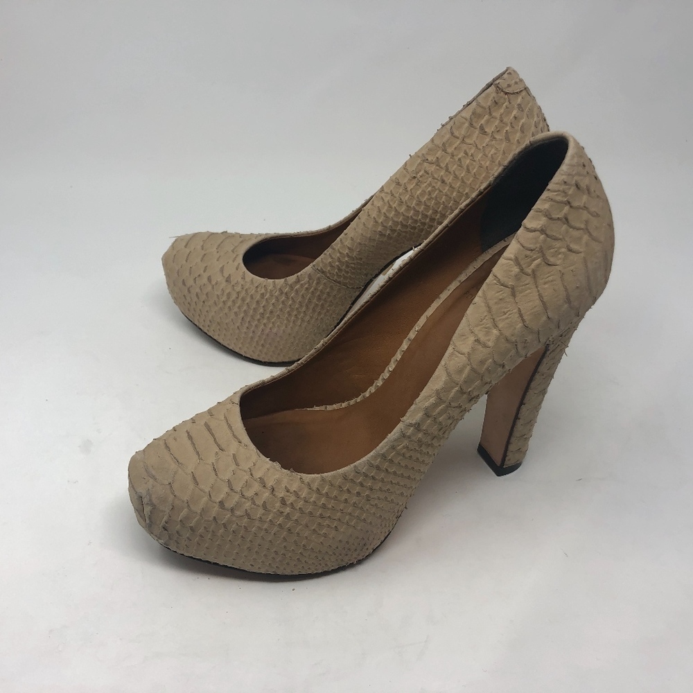 Pour la Victoire Tan Embossed Heels 8